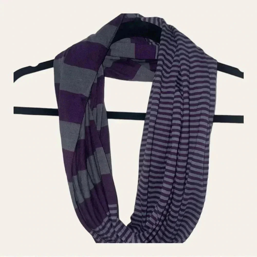 0506. Women's Infinity Scarf Purple Gray Striped Pattern